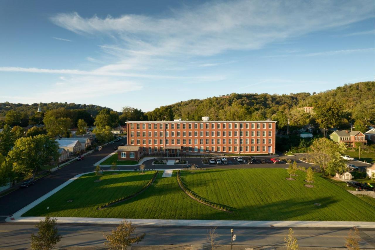 Fairfield Inn & Suites Madison Historic Eagle Cotton Mill エクステリア 写真