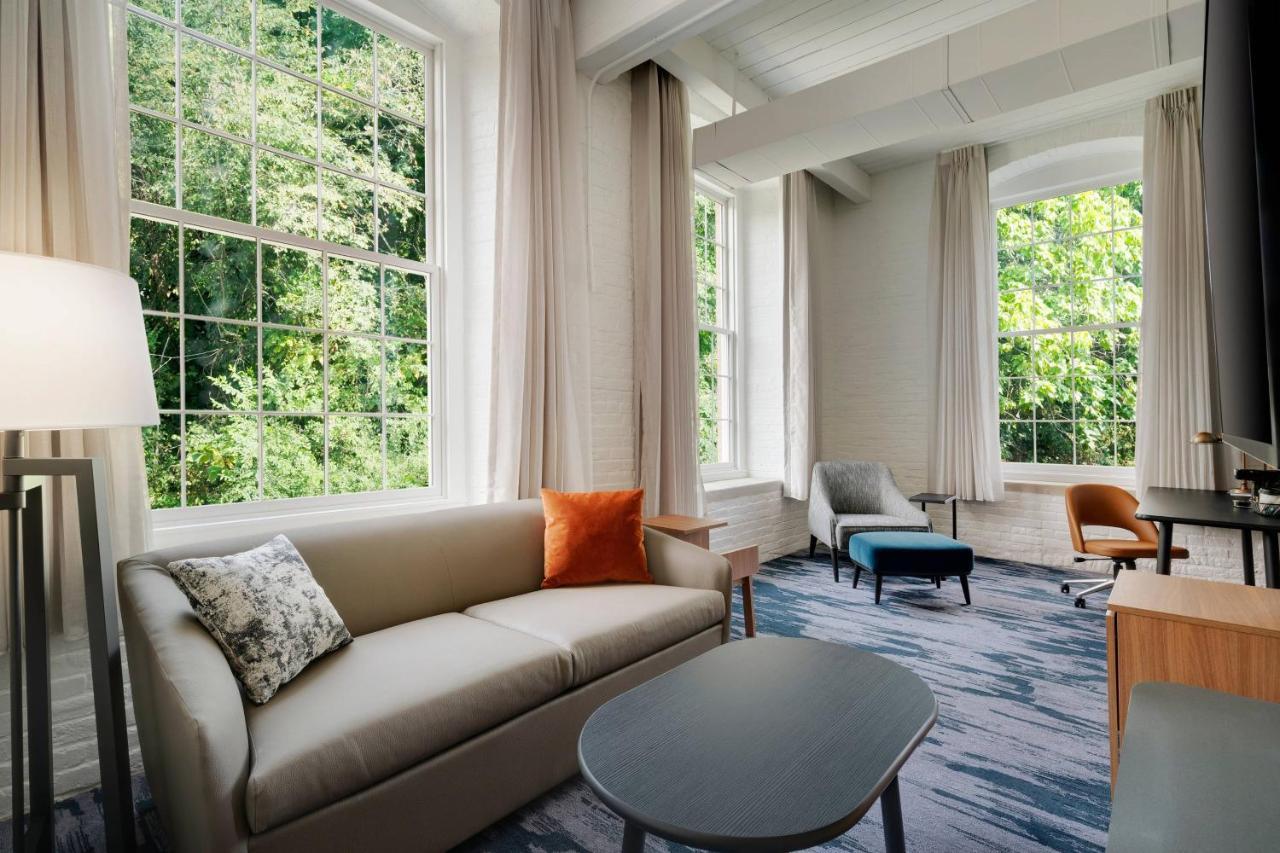Fairfield Inn & Suites Madison Historic Eagle Cotton Mill エクステリア 写真