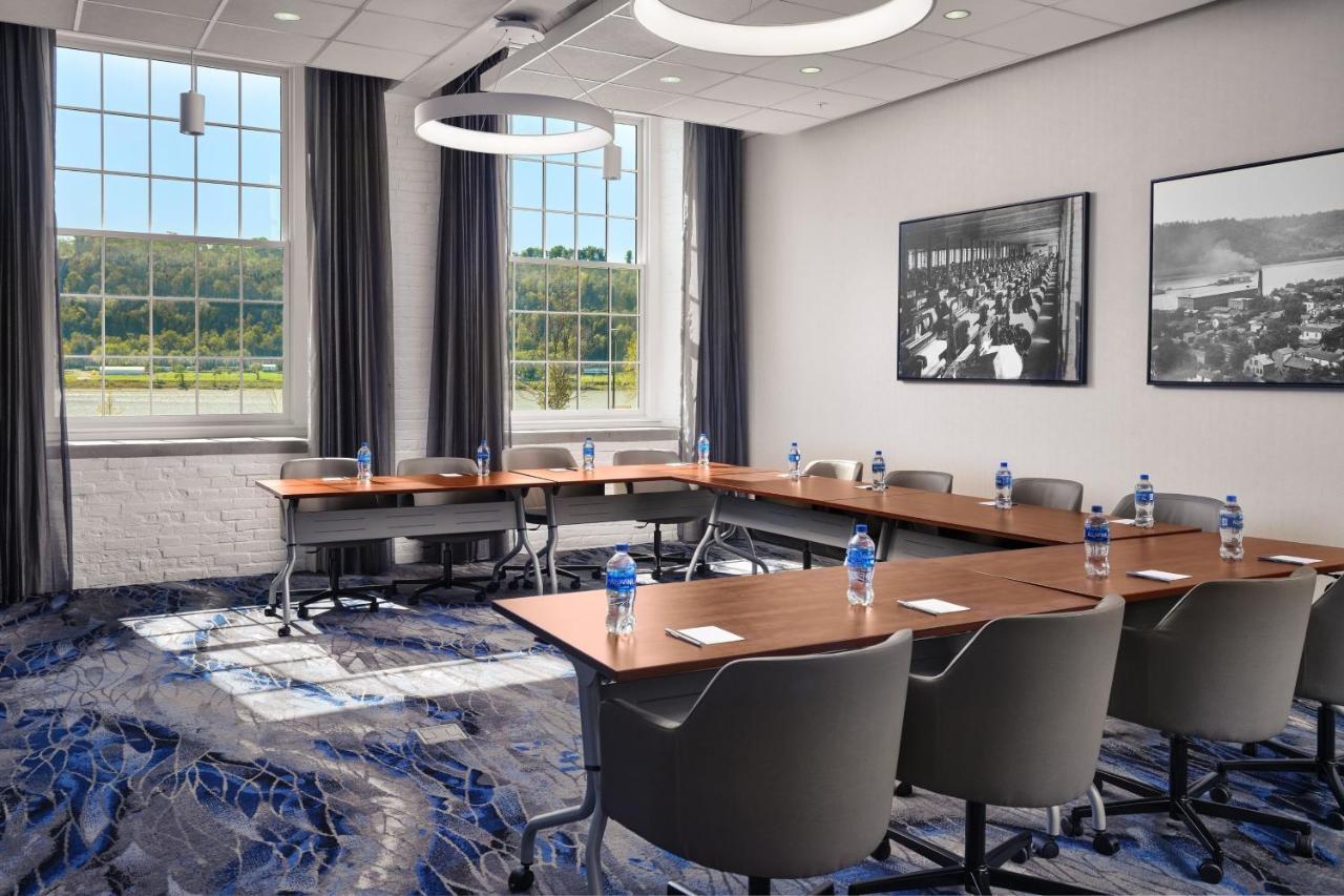 Fairfield Inn & Suites Madison Historic Eagle Cotton Mill エクステリア 写真