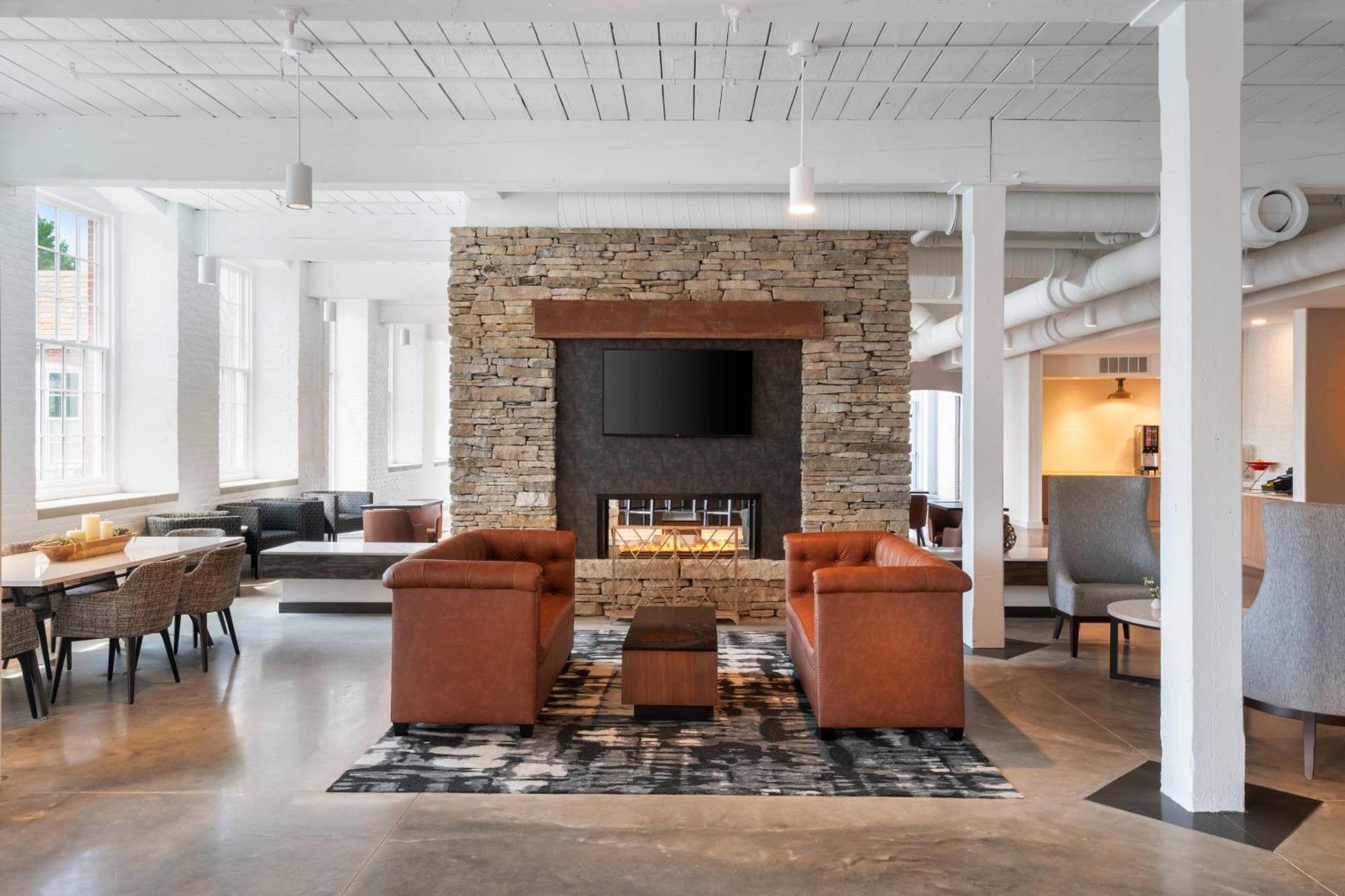 Fairfield Inn & Suites Madison Historic Eagle Cotton Mill エクステリア 写真