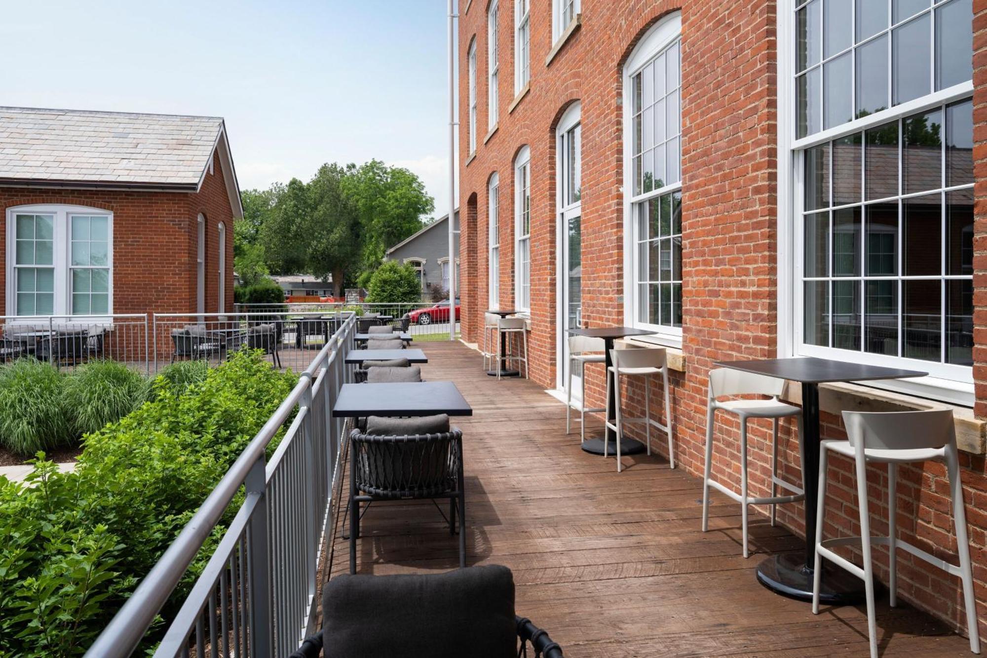 Fairfield Inn & Suites Madison Historic Eagle Cotton Mill エクステリア 写真