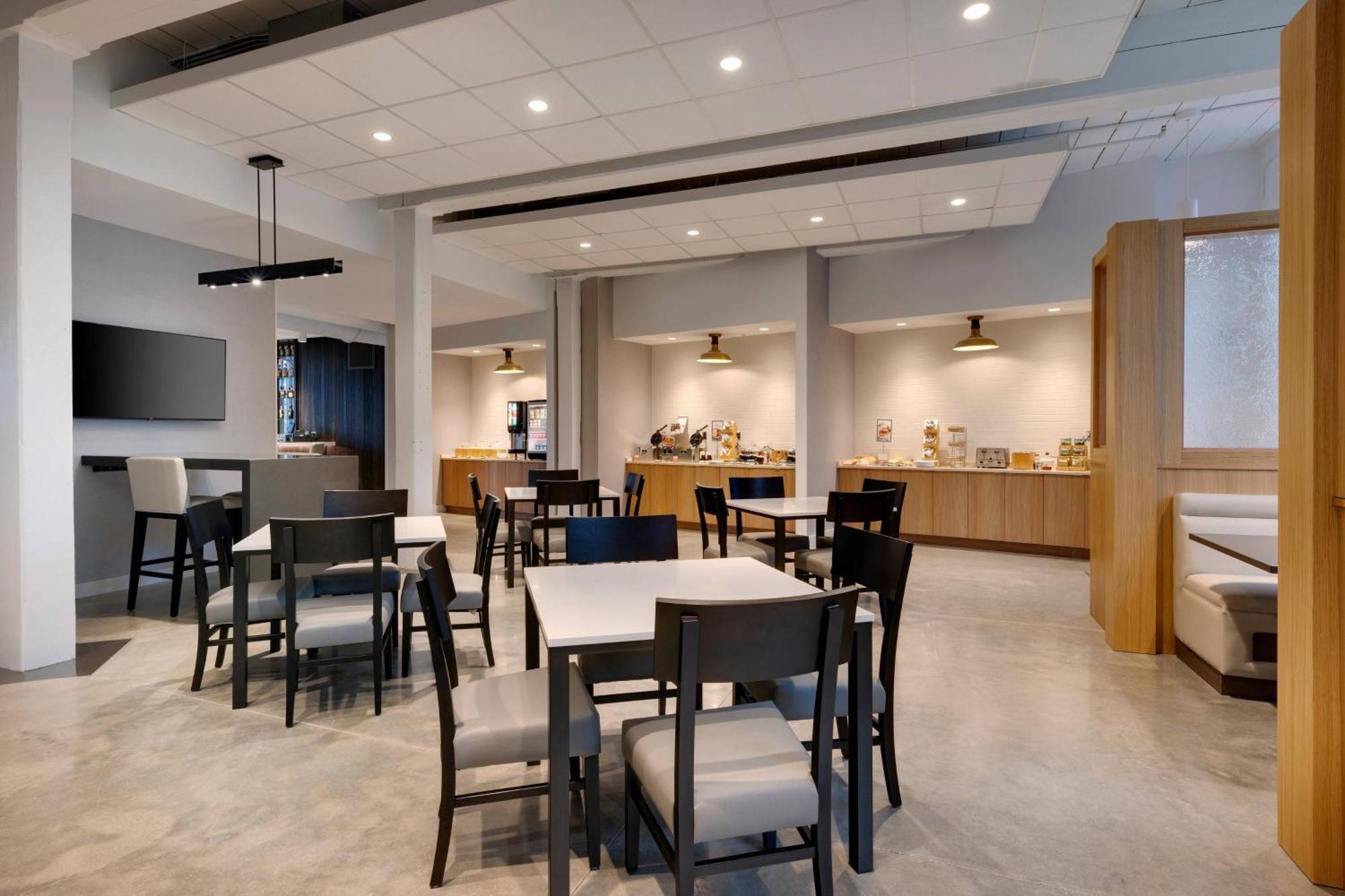 Fairfield Inn & Suites Madison Historic Eagle Cotton Mill エクステリア 写真
