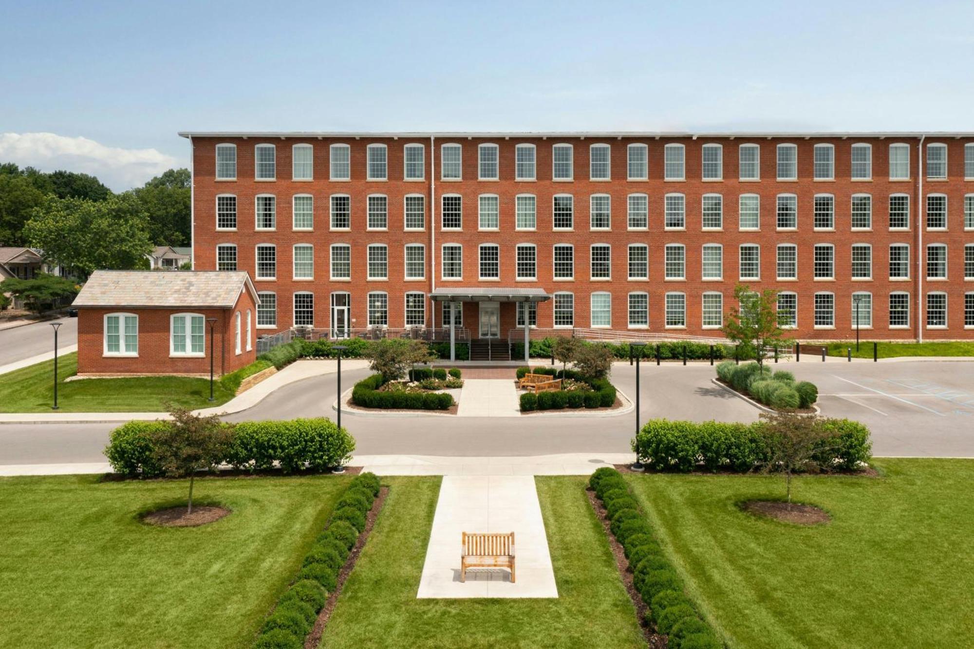 Fairfield Inn & Suites Madison Historic Eagle Cotton Mill エクステリア 写真