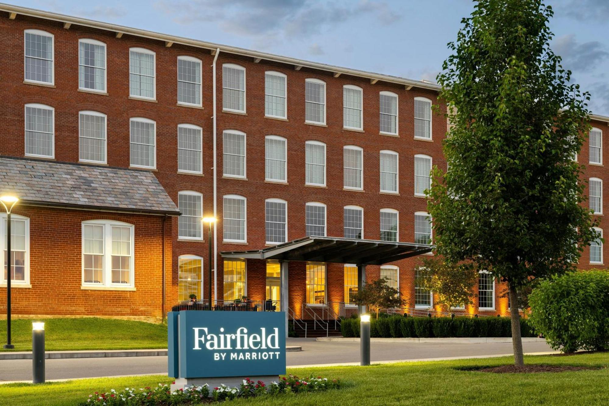 Fairfield Inn & Suites Madison Historic Eagle Cotton Mill エクステリア 写真